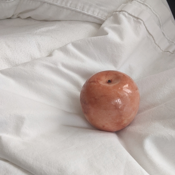 Apple Decor - Picture 4 of 4